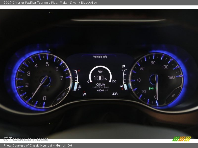 Molten Silver / Black/Alloy 2017 Chrysler Pacifica Touring L Plus