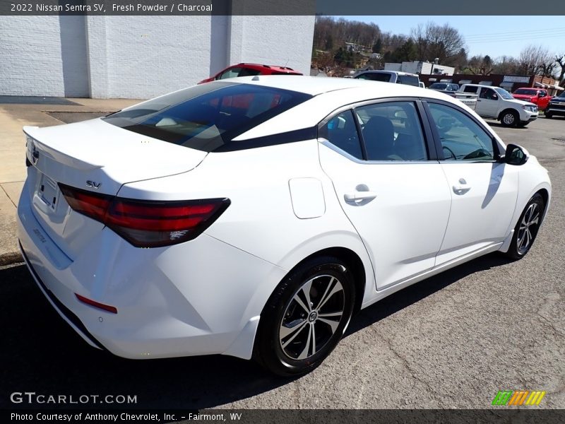 Fresh Powder / Charcoal 2022 Nissan Sentra SV
