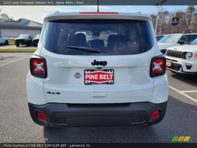 Alpine White / Black 2023 Jeep Renegade Altitude 4x4