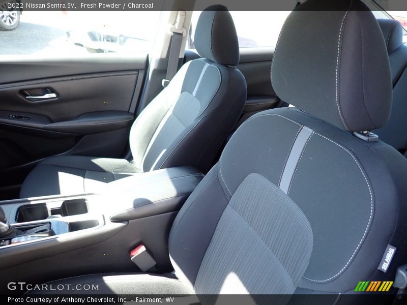 Fresh Powder / Charcoal 2022 Nissan Sentra SV