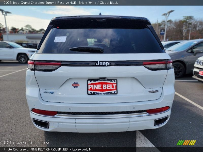 Bright White / Global Black 2023 Jeep Grand Cherokee Summit Reserve 4XE