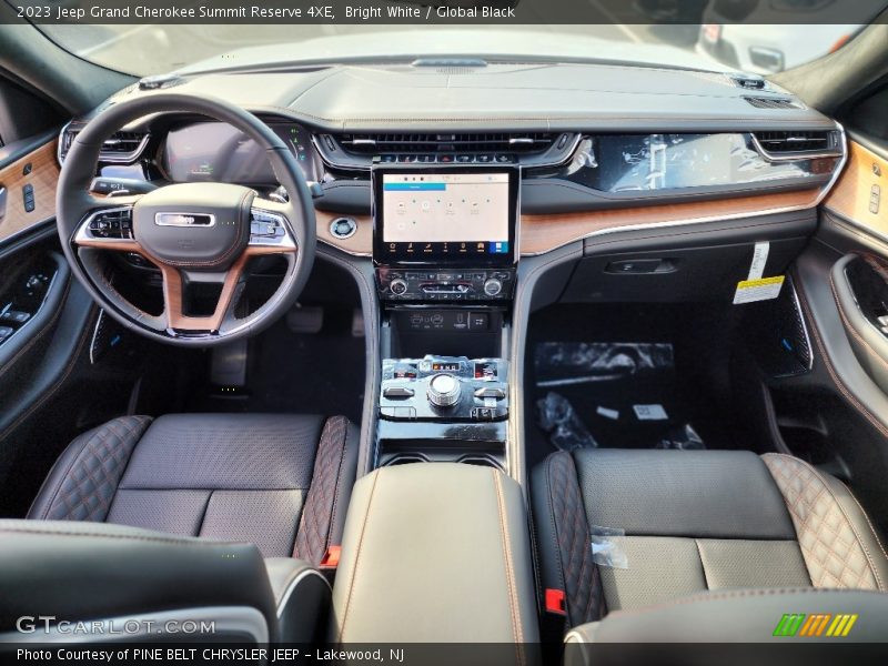 Dashboard of 2023 Grand Cherokee Summit Reserve 4XE