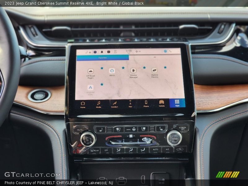 Navigation of 2023 Grand Cherokee Summit Reserve 4XE