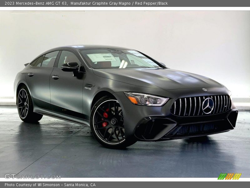 Front 3/4 View of 2023 AMG GT 63