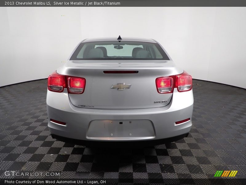 Silver Ice Metallic / Jet Black/Titanium 2013 Chevrolet Malibu LS