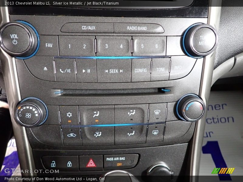 Silver Ice Metallic / Jet Black/Titanium 2013 Chevrolet Malibu LS