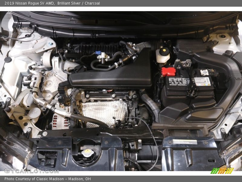Brilliant Silver / Charcoal 2019 Nissan Rogue SV AWD