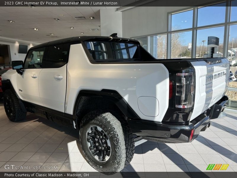  2023 Hummer EV Pickup Interstellar White