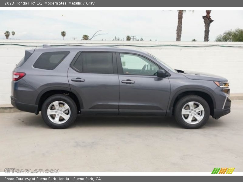 Modern Steel Metallic / Gray 2023 Honda Pilot LX