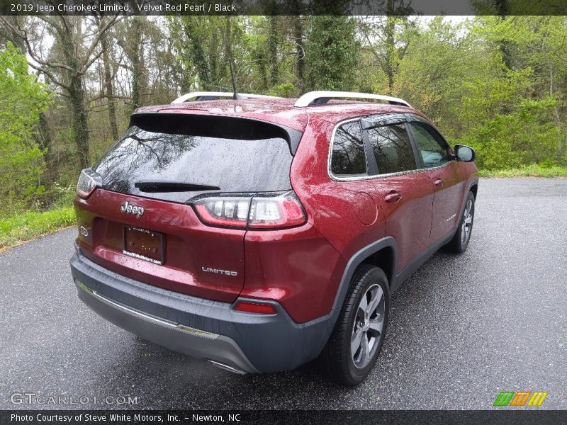 Velvet Red Pearl / Black 2019 Jeep Cherokee Limited