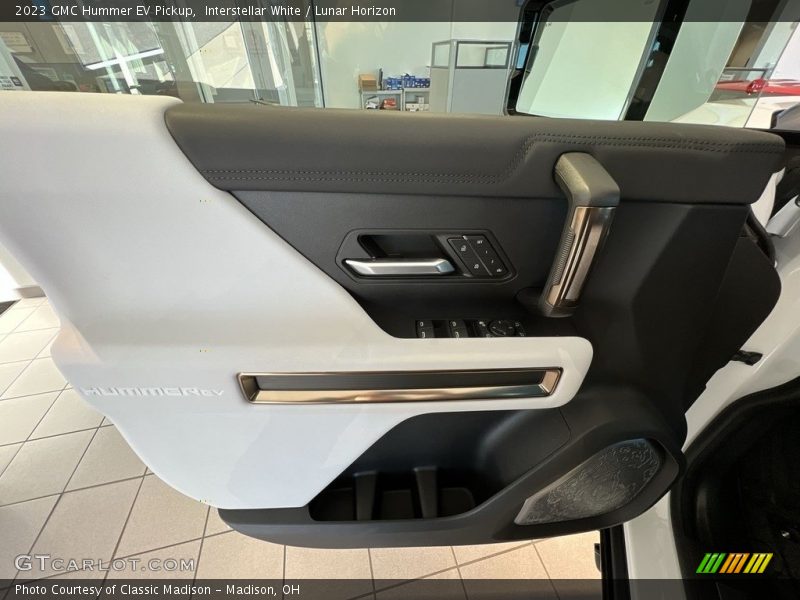 Door Panel of 2023 Hummer EV Pickup