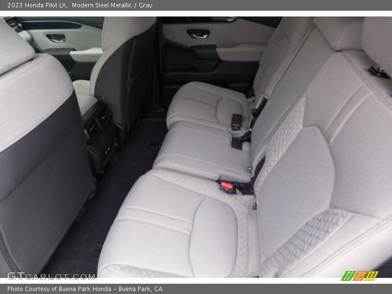 Modern Steel Metallic / Gray 2023 Honda Pilot LX