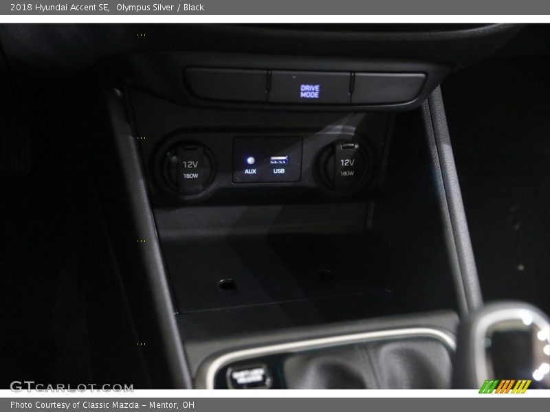 Olympus Silver / Black 2018 Hyundai Accent SE