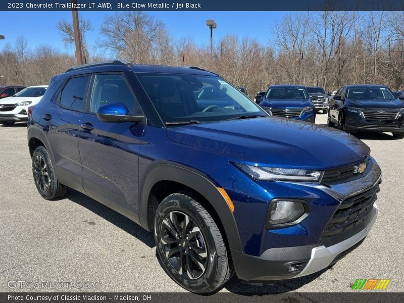Front 3/4 View of 2023 TrailBlazer LT AWD