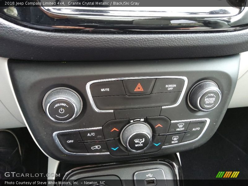 Granite Crystal Metallic / Black/Ski Gray 2018 Jeep Compass Limited 4x4