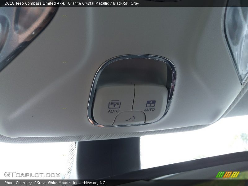 Granite Crystal Metallic / Black/Ski Gray 2018 Jeep Compass Limited 4x4