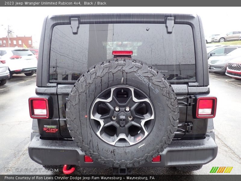 Black / Black 2023 Jeep Wrangler Unlimited Rubicon 4x4