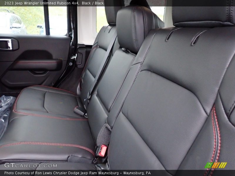 Black / Black 2023 Jeep Wrangler Unlimited Rubicon 4x4