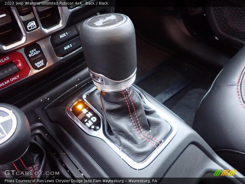 Black / Black 2023 Jeep Wrangler Unlimited Rubicon 4x4