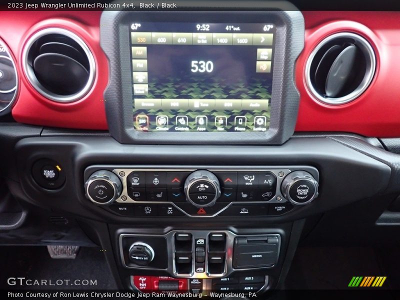 Black / Black 2023 Jeep Wrangler Unlimited Rubicon 4x4