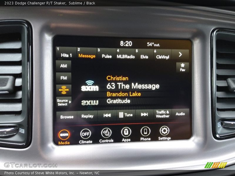 Controls of 2023 Challenger R/T Shaker