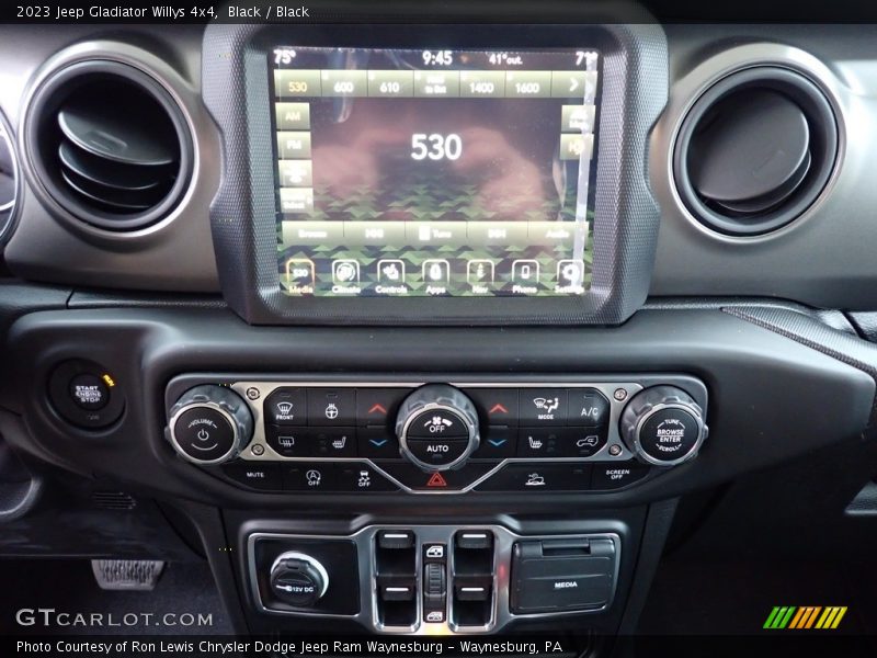 Black / Black 2023 Jeep Gladiator Willys 4x4