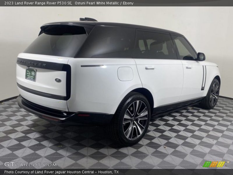  2023 Range Rover P530 SE Ostuni Pearl White Metallic