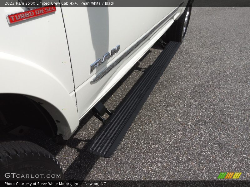 Pearl White / Black 2023 Ram 2500 Limited Crew Cab 4x4