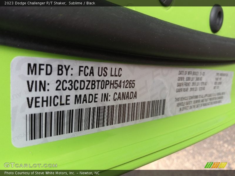 Sublime / Black 2023 Dodge Challenger R/T Shaker