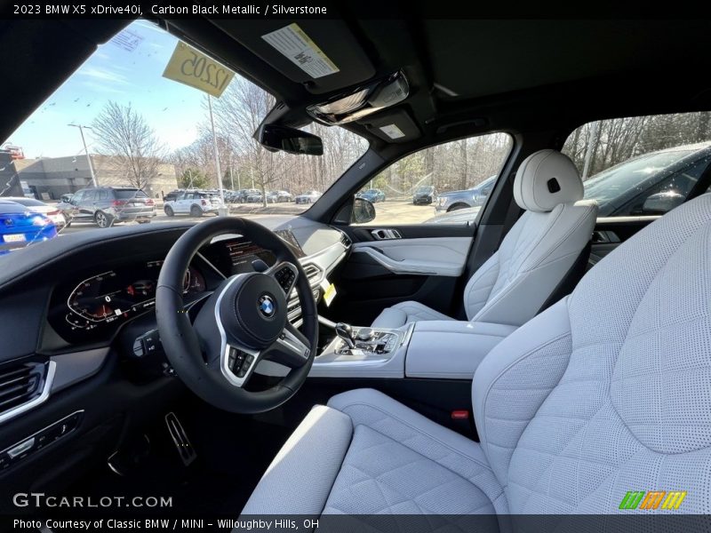 Front Seat of 2023 X5 xDrive40i