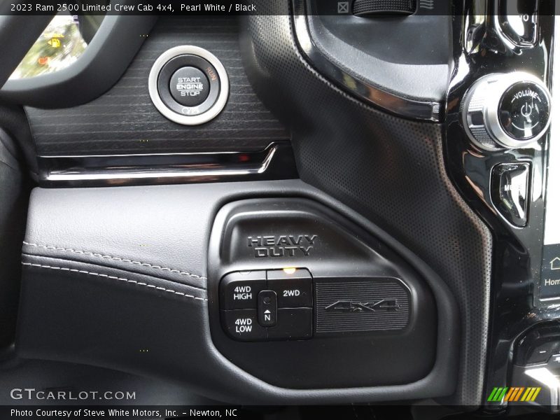 Pearl White / Black 2023 Ram 2500 Limited Crew Cab 4x4