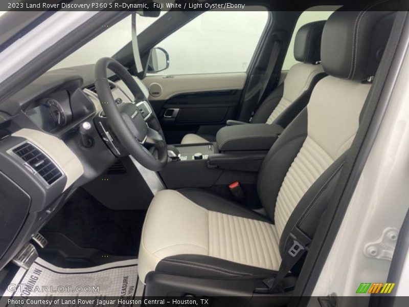  2023 Discovery P360 S R-Dynamic Light Oyster/Ebony Interior