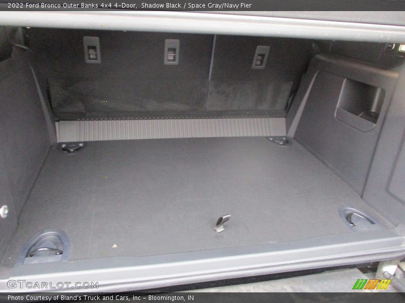  2022 Bronco Outer Banks 4x4 4-Door Trunk