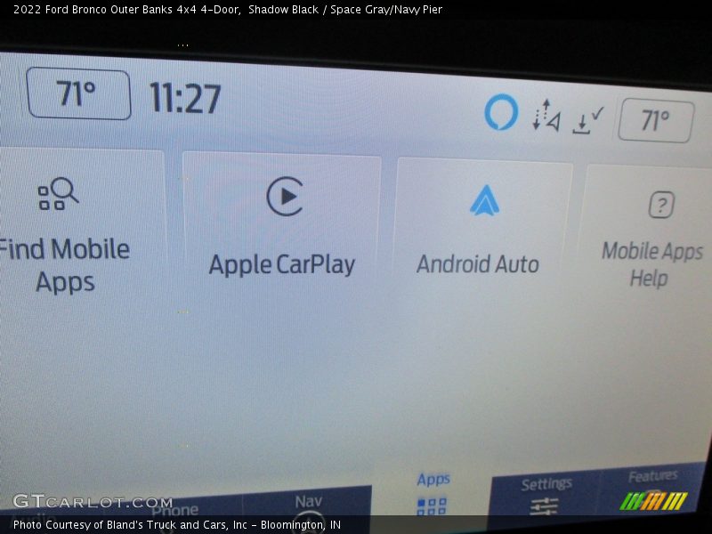 Shadow Black / Space Gray/Navy Pier 2022 Ford Bronco Outer Banks 4x4 4-Door