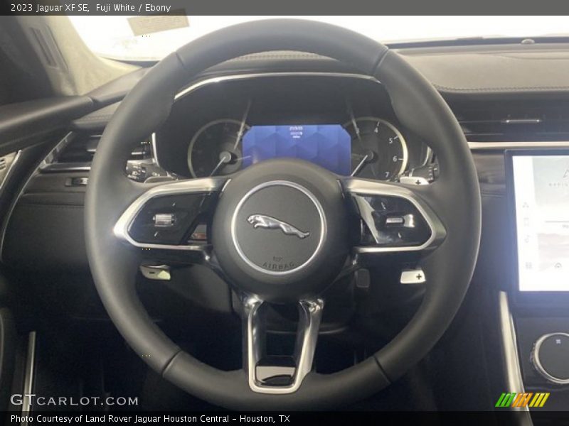  2023 XF SE Steering Wheel