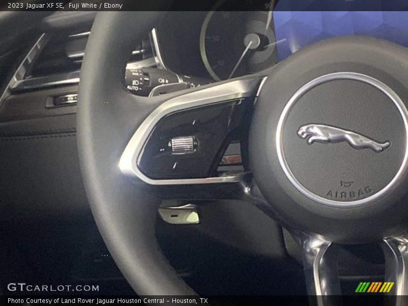  2023 XF SE Steering Wheel