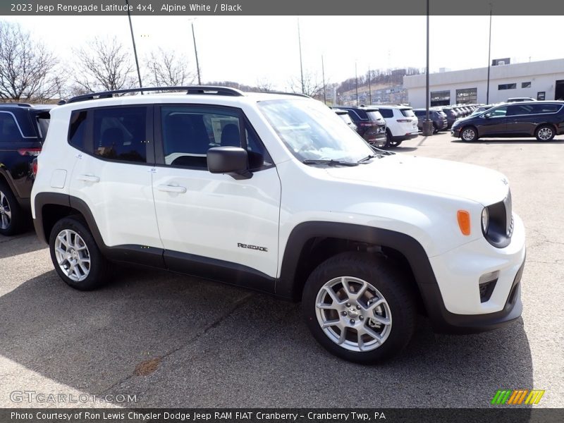 Alpine White / Black 2023 Jeep Renegade Latitude 4x4