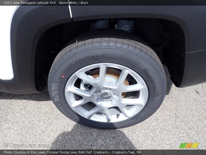 Alpine White / Black 2023 Jeep Renegade Latitude 4x4