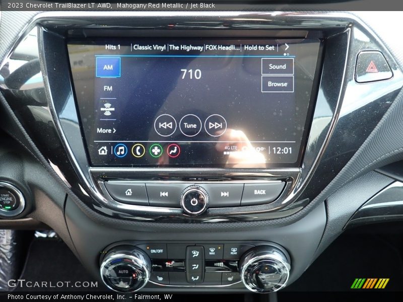 Controls of 2023 TrailBlazer LT AWD