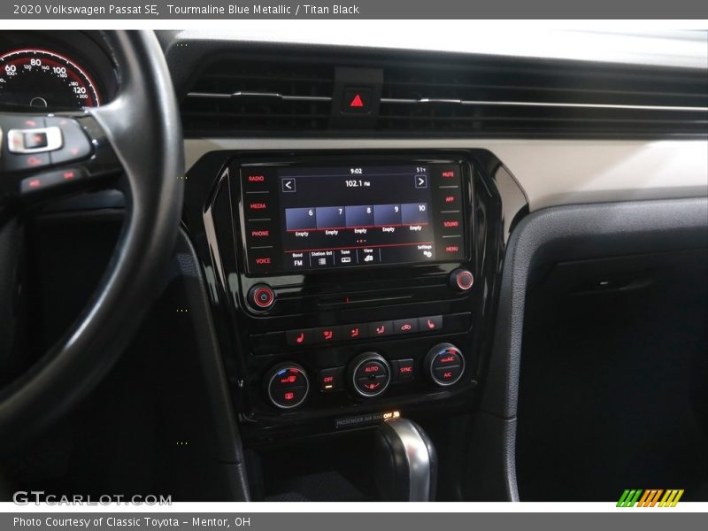 Tourmaline Blue Metallic / Titan Black 2020 Volkswagen Passat SE