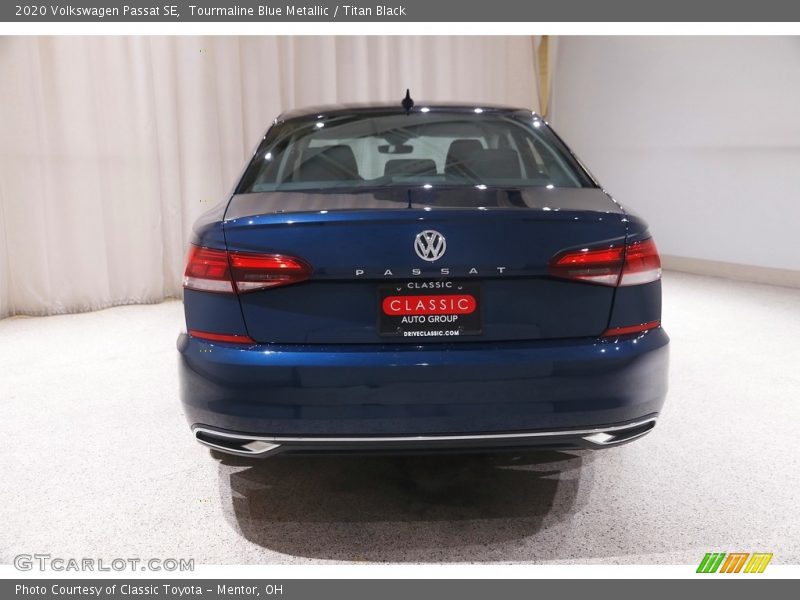 Tourmaline Blue Metallic / Titan Black 2020 Volkswagen Passat SE