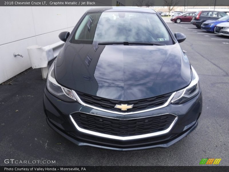 Graphite Metallic / Jet Black 2018 Chevrolet Cruze LT