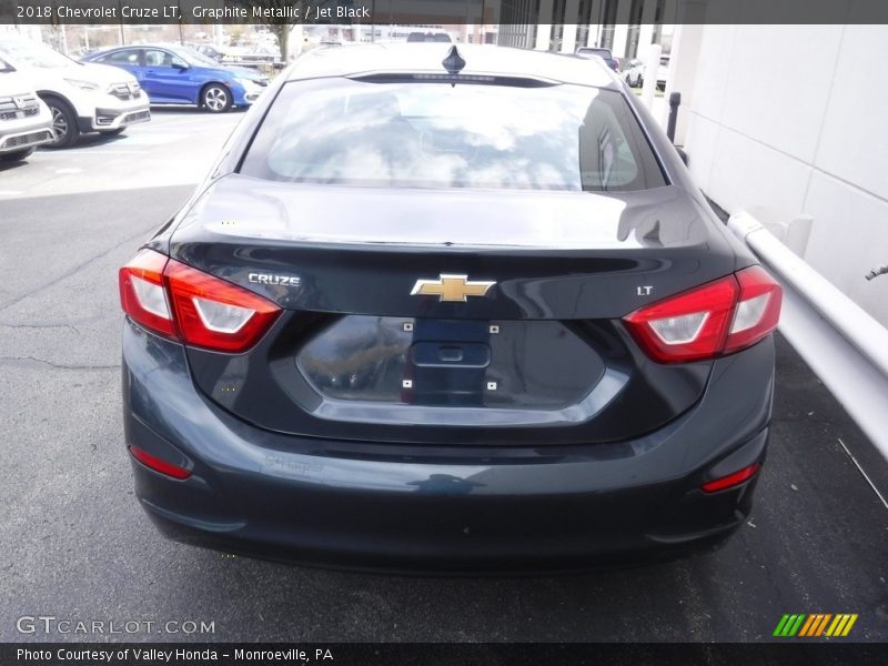 Graphite Metallic / Jet Black 2018 Chevrolet Cruze LT