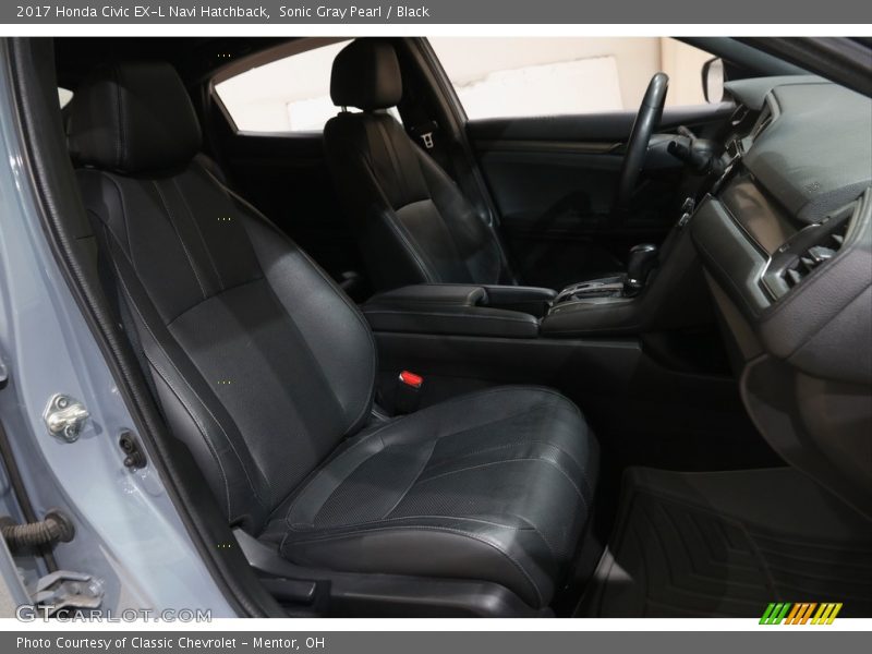 Sonic Gray Pearl / Black 2017 Honda Civic EX-L Navi Hatchback