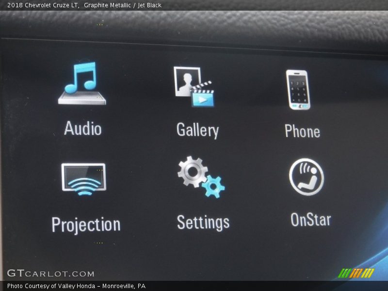 Graphite Metallic / Jet Black 2018 Chevrolet Cruze LT