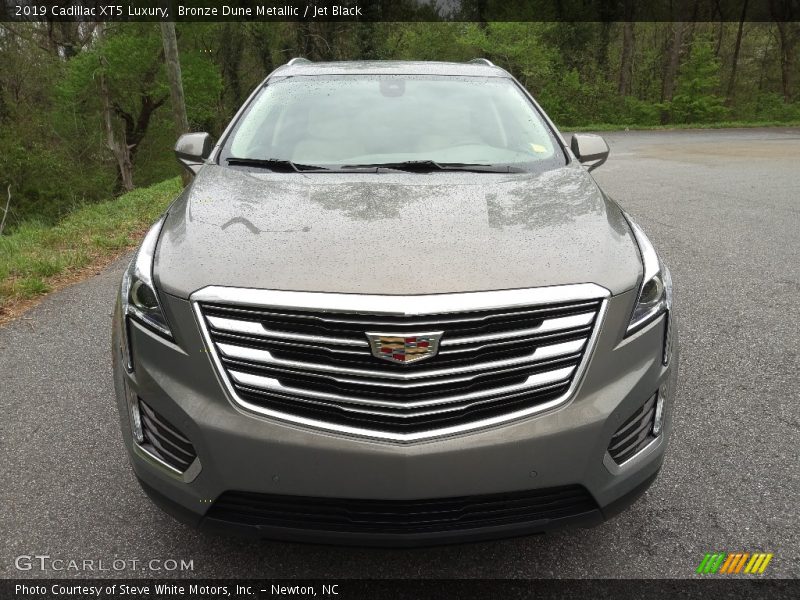 Bronze Dune Metallic / Jet Black 2019 Cadillac XT5 Luxury