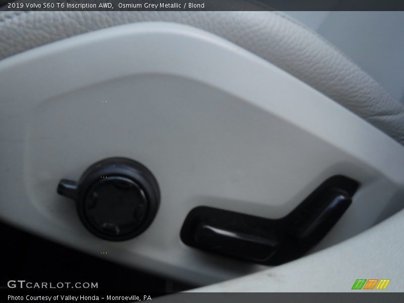 Osmium Grey Metallic / Blond 2019 Volvo S60 T6 Inscription AWD