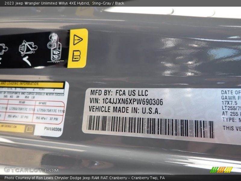 Sting-Gray / Black 2023 Jeep Wrangler Unlimited Willys 4XE Hybrid