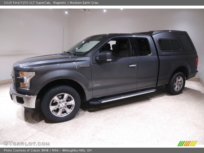 Magnetic / Medium Earth Gray 2016 Ford F150 XLT SuperCab