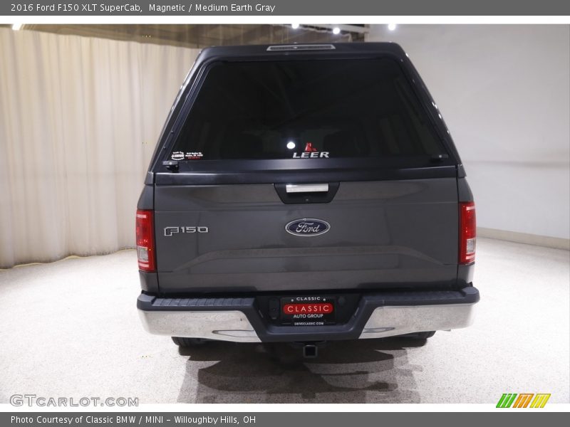 Magnetic / Medium Earth Gray 2016 Ford F150 XLT SuperCab